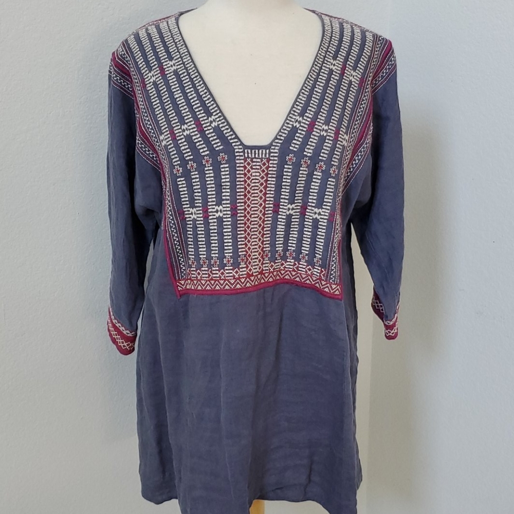 CAbi Linen Embroidered Short Sleeve Top